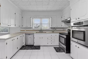 3570 Annie Ln, Walkertown, NC 27051 - Photo 5