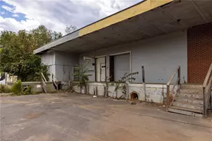 1328 Elkin Hwy 268, North Wilkesboro, NC 28659 - Photo 23