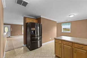 1504 Edgewood Dr, Yadkinville, NC 27055 - Photo 9