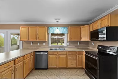 1504 Edgewood Drive, Yadkinville, NC 27055 - Photo 11