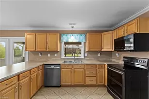 1504 Edgewood Dr, Yadkinville, NC 27055 - Photo 11