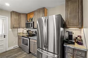 3808 Walker Ave, Greensboro, NC 27403 - Photo 17