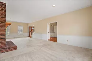 1725 Huntington Woods Ct, Winston-Salem, NC 27103 - Photo 9