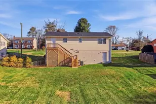 3206 Crestview Dr, High Point, NC 27260 - Photo 29