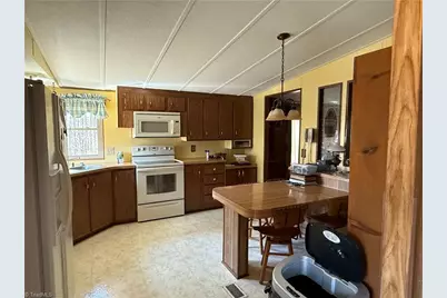 208 Rock Haven Drive, King, NC 27021 - Photo 9