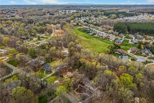 5965 Woodfield Dr, Kernersville, NC 27284 - Photo 27