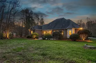 1515 Timber Creek Ln, Kernersville, NC 27284 - Photo 7
