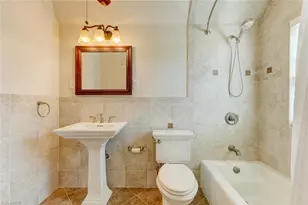 612 Parkway Blvd, Reidsville, NC 27320 - Photo 11