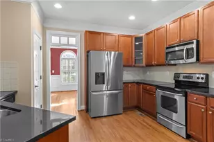 1360 Rosewood Ct, Winston-Salem, NC 27103 - Photo 15