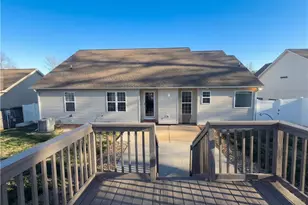 42 Harris Farm Ct, Thomasville, NC 27360 - Photo 5