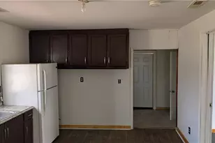 107 Murphy St, Liberty, NC 27298 - Photo 17