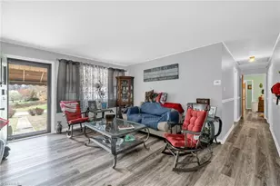 918 Hampton St, Eden, NC 27288 - Photo 7