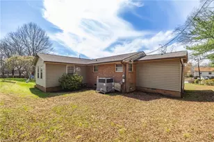 918 Hampton St, Eden, NC 27288 - Photo 33