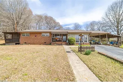 918 Hampton Street, Eden, NC 27288 - Photo 1