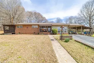 918 Hampton St, Eden, NC 27288 - Photo 1