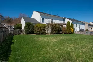 4556 Fairport Ct, High Point, NC 27265 - Photo 3