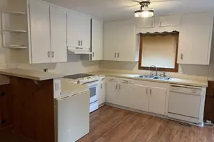 4621 Shattalon Dr, Winston-Salem, NC 27106 - Photo 9