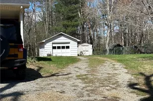 650 Brown Berry Rd, North Wilkesboro, NC 28659 - Photo 21