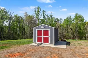 3724 Millennium Dr, Greensboro, NC 27455 - Photo 27