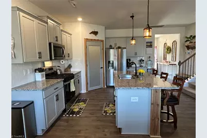 3724 Millennium Drive, Greensboro, NC 27455 - Photo 5