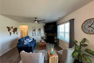 3724 Millennium Dr, Greensboro, NC 27455 - Photo 9