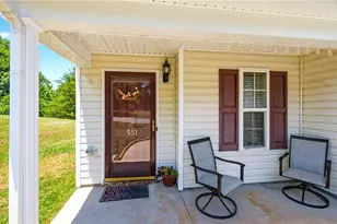 551 Clear Meadow Dr, Winston-Salem, NC 27107 - Photo 5
