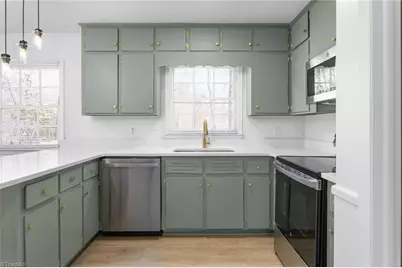 3005 Twin Lakes Drive, Greensboro, NC 27407 - Photo 5