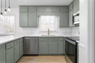 3005 Twin Lakes Dr, Greensboro, NC 27407 - Photo 5