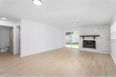 3005 Twin Lakes Drive, Greensboro, NC 27407 - Photo 9