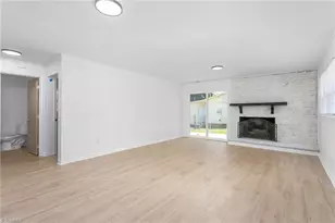 3005 Twin Lakes Dr, Greensboro, NC 27407 - Photo 9