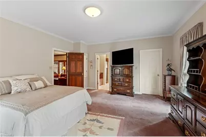 924 Ashley Glen Drive, Winston-Salem, NC 27104 - Photo 37