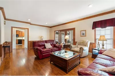 924 Ashley Glen Drive, Winston-Salem, NC 27104 - Photo 13