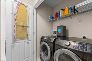 6031 Parkside Cir, Winston-Salem, NC 27107 - Photo 19