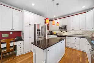 3326 Grandview Club Rd, Pfafftown, NC 27040 - Photo 9