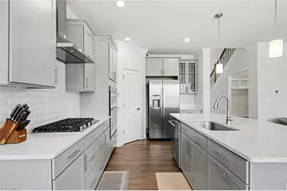 4290 Pelican Street, High Point, NC 27265 - Photo 13