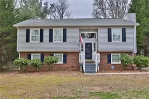 419 Cypress Dr, Reidsville, NC 27320 - Photo 3