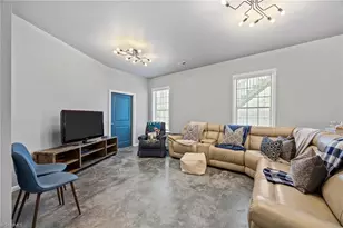 2016 Aramanche Dr, Burlington, NC 27215 - Photo 21