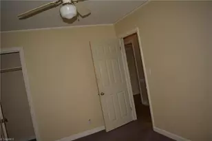 301 Lindale Dr, High Point, NC 27265 - Photo 5