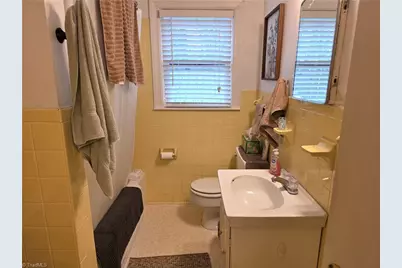 611 Arch Street, Mount Airy, NC 27030 - Photo 17