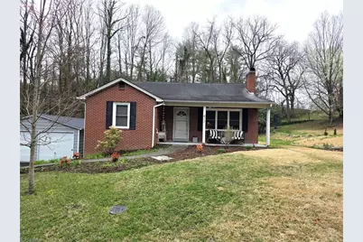 611 Arch Street, Mount Airy, NC 27030 - Photo 1