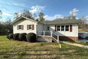 307 Brookview Cir, Jamestown, NC 27282 - Photo 3