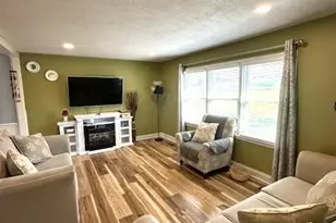 307 Brookview Cir, Jamestown, NC 27282 - Photo 9