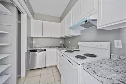 2817 N Ohenry Boulevard #G, Greensboro, NC 27405 - Photo 11