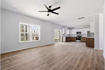 531 Dogwood Circle, High Point, NC 27260 - Photo 11