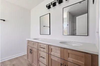 531 Dogwood Circle, High Point, NC 27260 - Photo 23