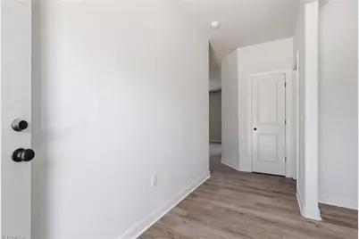 531 Dogwood Circle, High Point, NC 27260 - Photo 5