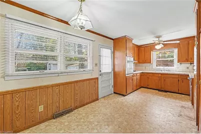 3410 Fern Place, Greensboro, NC 27408 - Photo 7