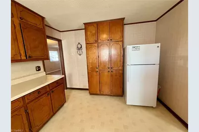 7468 Nc Highway 135, Mayodan, NC 27027 - Photo 11