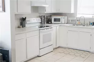 3210 Spring St, Greensboro, NC 27405 - Photo 5