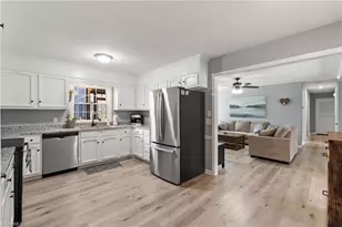 2302 Beaverbrook Dr, Greensboro, NC 27406 - Photo 11